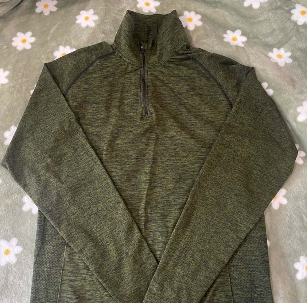 Alphalete Men's Green Heathered 1/4 Zip Pullover Performance Long Sleeve Shirt